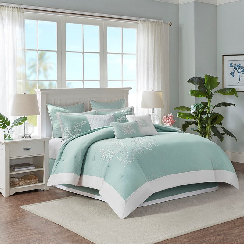 Coastline Oversized Cotton Jacquard Comforter Set by Harbor House