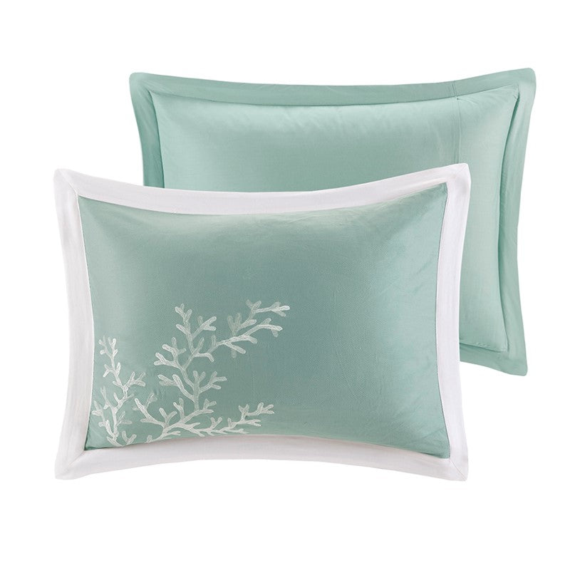 Coastline Oversized Cotton Jacquard Comforter Set by Harbor House