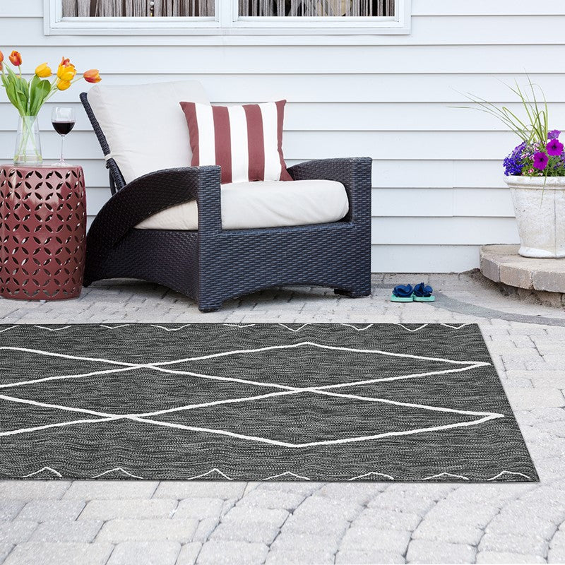 Darya Moroccan Indoor/Outdoor Rug by Madison Park