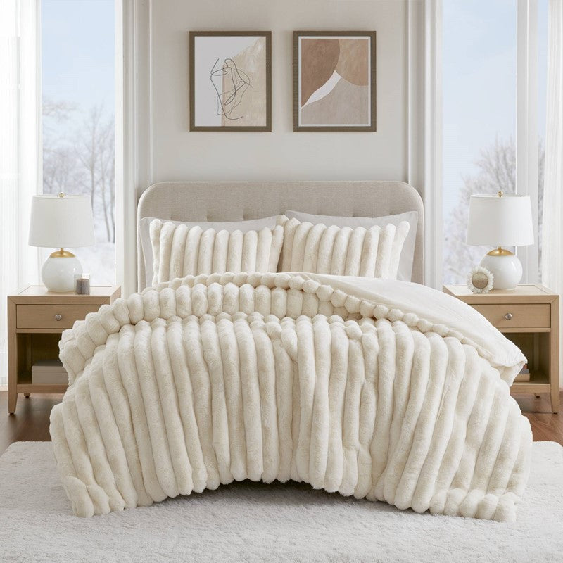 Jasmine 3 Piece Faux Fur Comforter Set by Madison Park