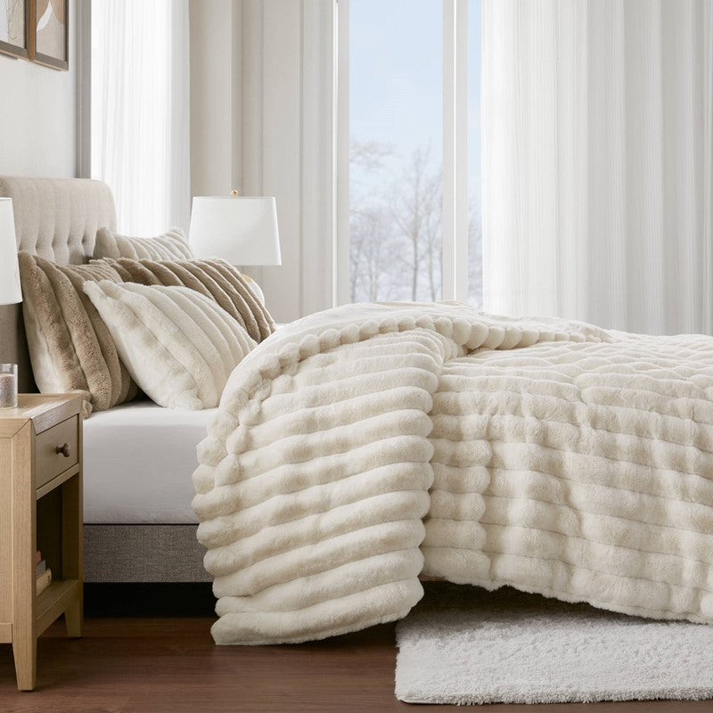 Jasmine 3 Piece Faux Fur Comforter Set by Madison Park