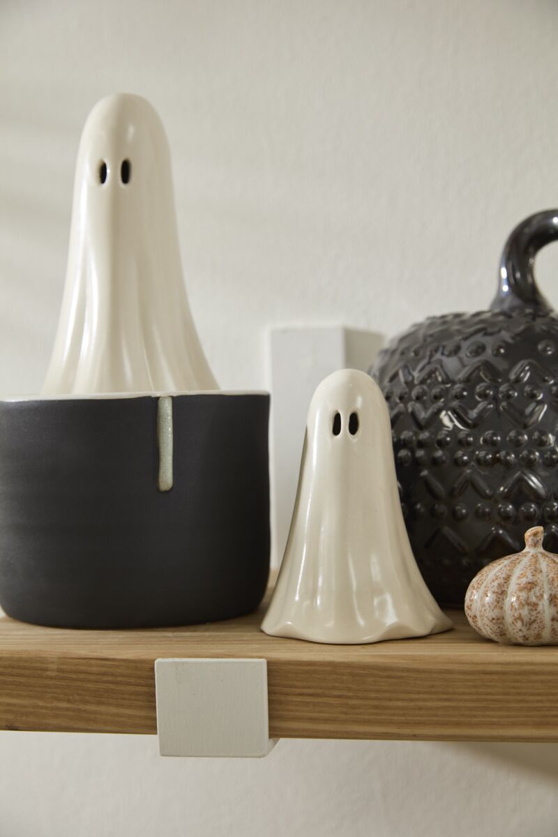 Ghostsly Figurine