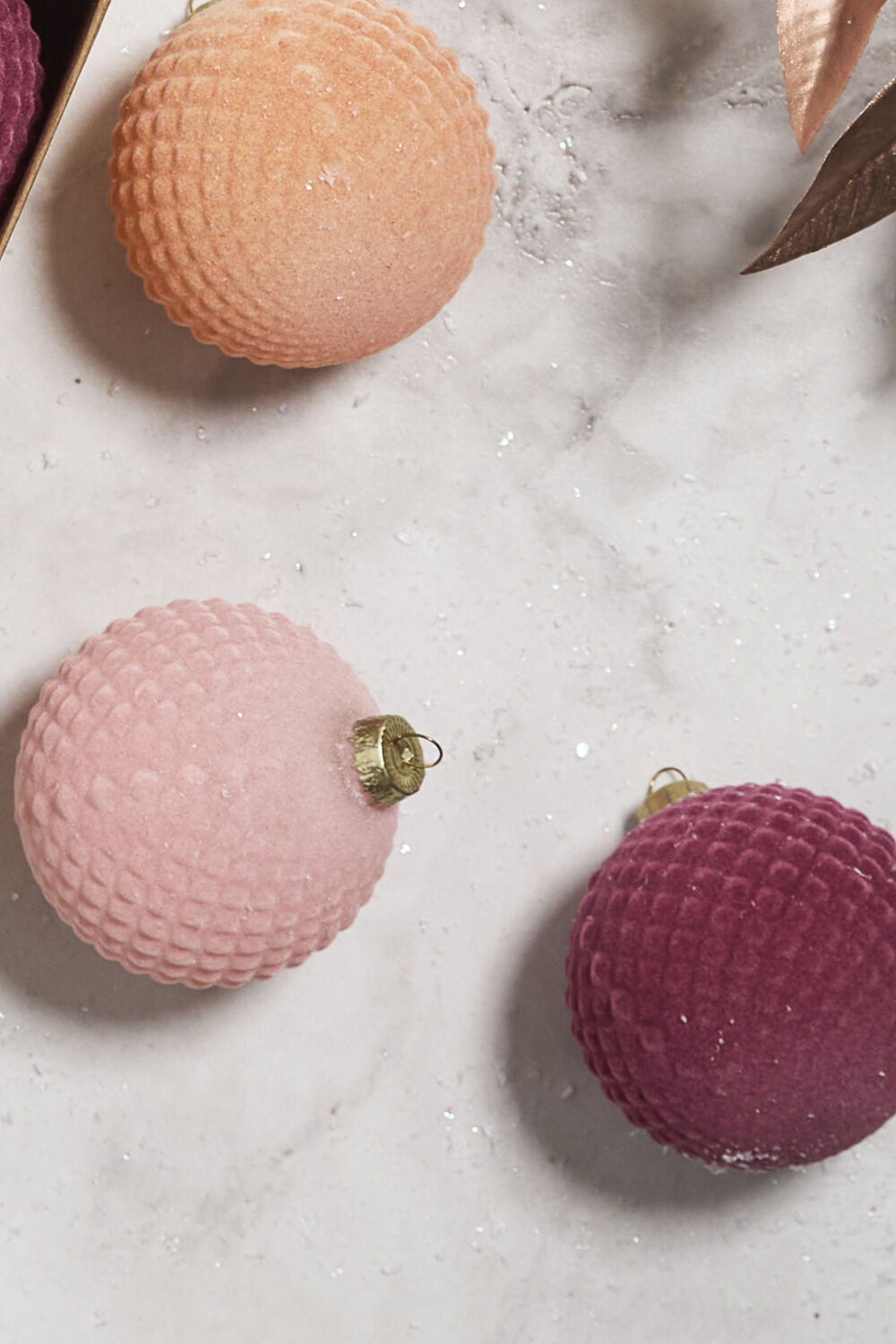 Rosy Velvet Ornament (Set of 6)