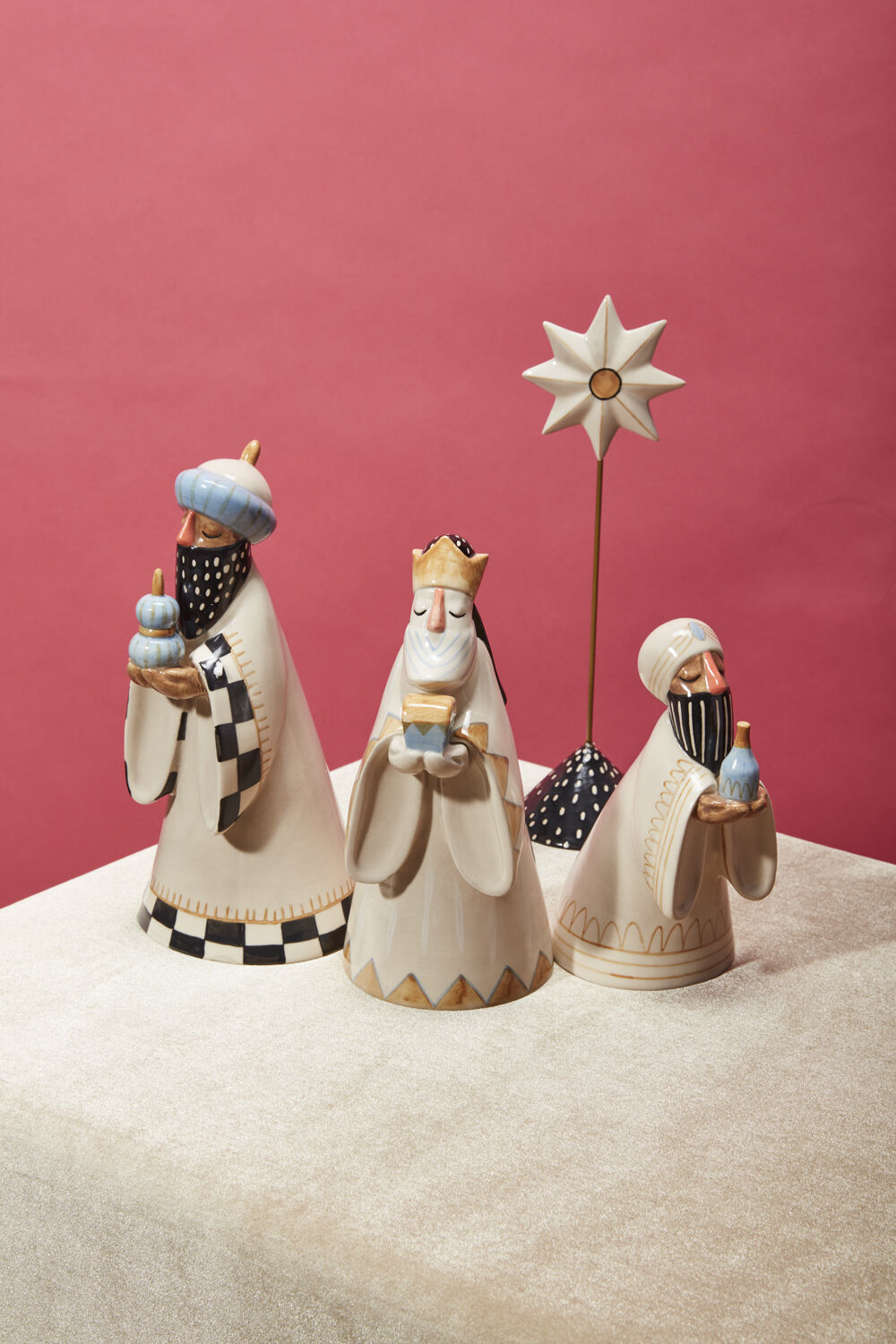 Three Kings Figurines (Set of 4)