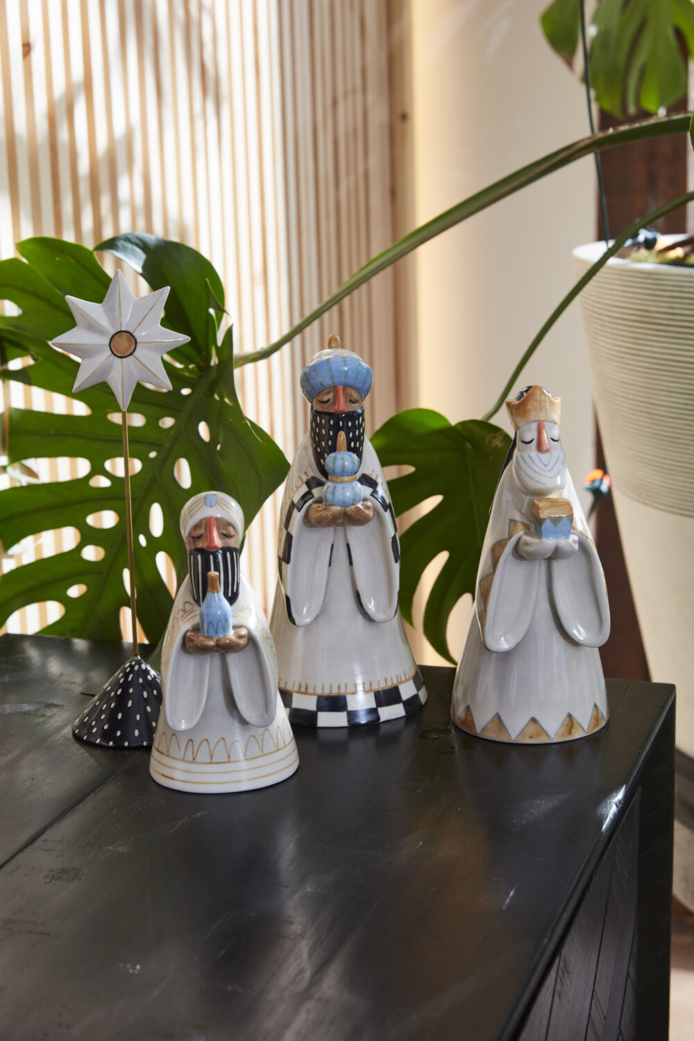 Three Kings Figurines (Set of 4)